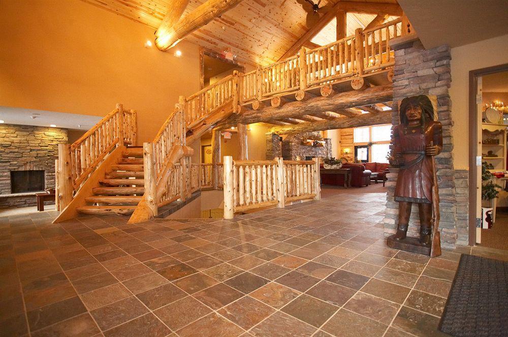 Whitefish Lodge And Suites Cross Lake Esterno foto