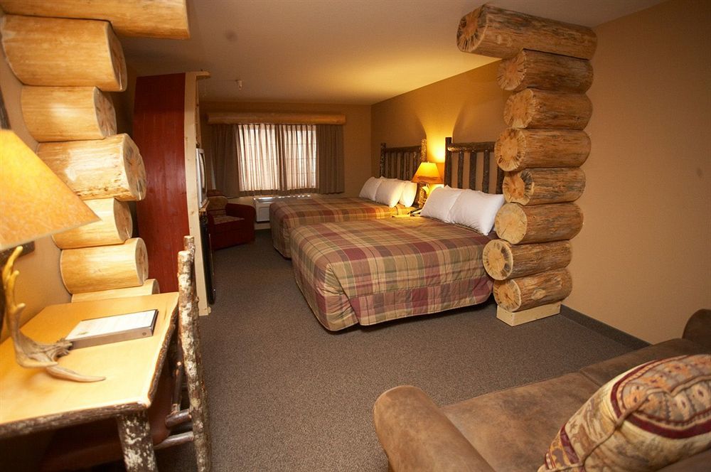 Whitefish Lodge And Suites Cross Lake Esterno foto