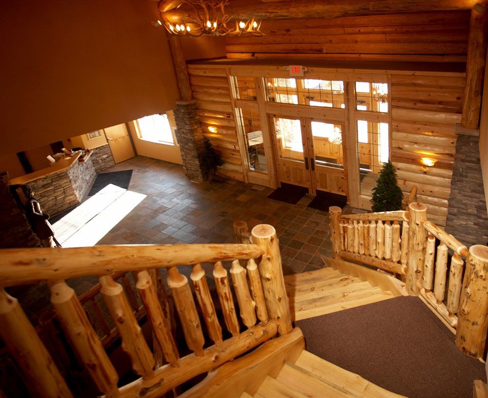 Whitefish Lodge And Suites Cross Lake Esterno foto